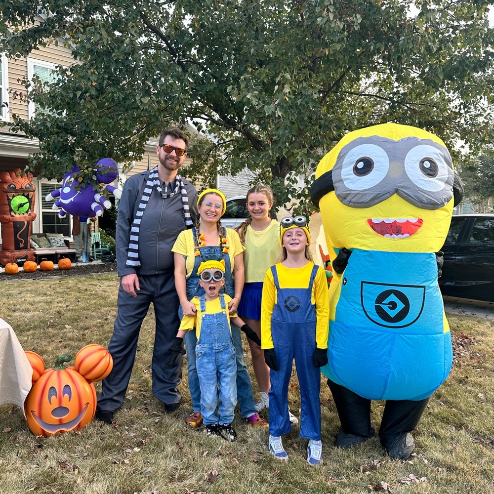 Kids Minions Costume - Picture 3 of 3